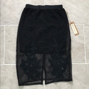 🌻 Blush Noir | Floral Mesh Midi Skirt NWT